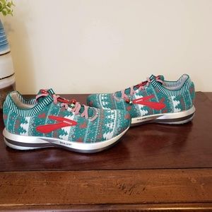 brooks holiday shoes
